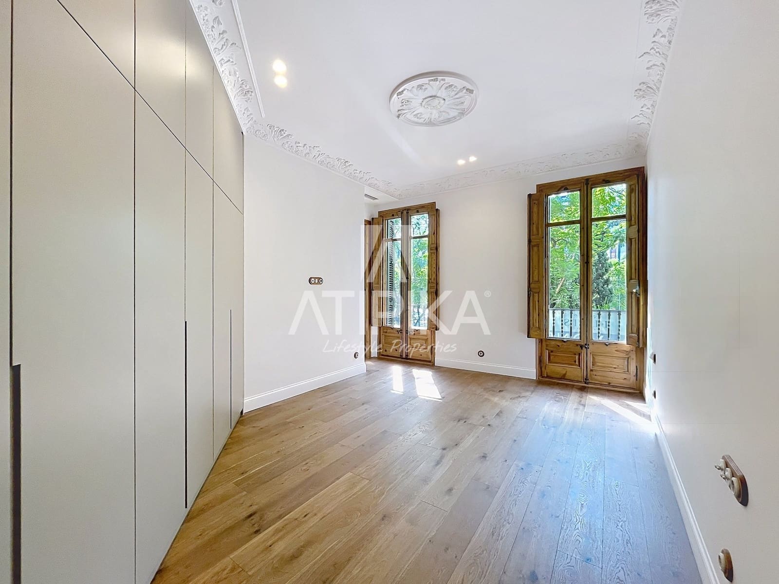 3 bedroom Apartment for sale in Barcelona city - € 1,285,000 (Ref: 10017005)