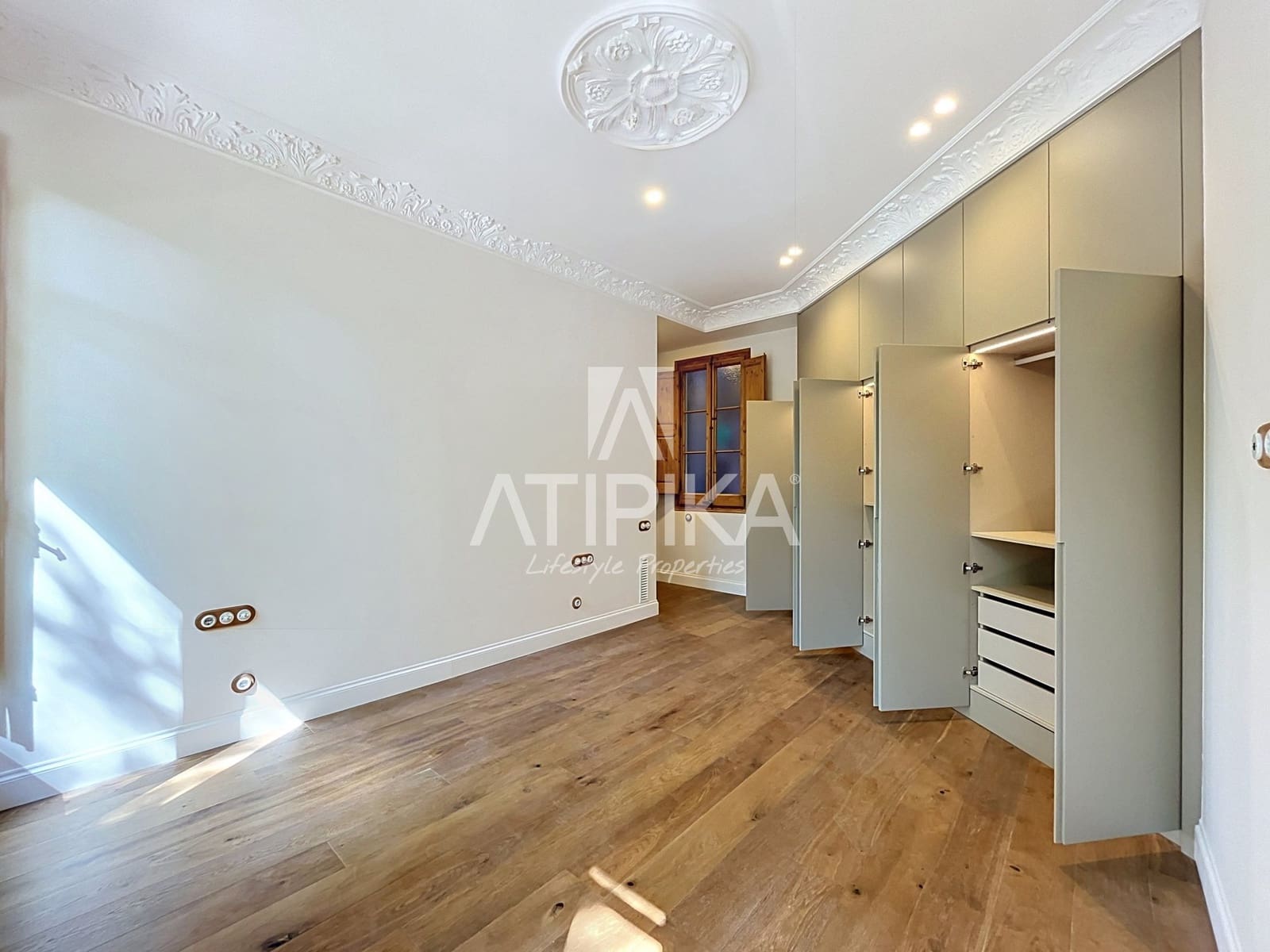 3 bedroom Apartment for sale in Barcelona city - € 1,285,000 (Ref: 10017005)
