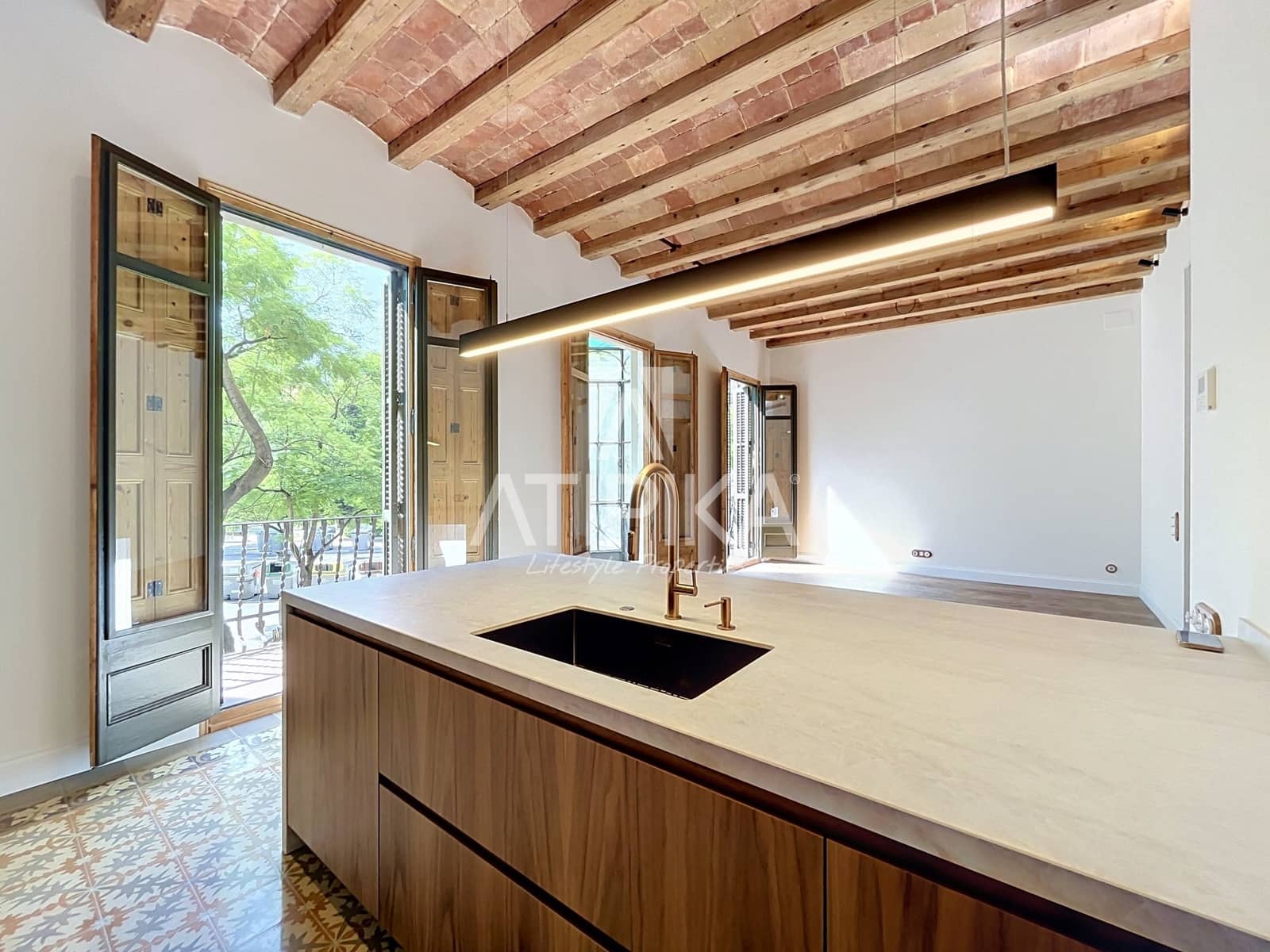 3 bedroom Apartment for sale in Barcelona city - € 1,285,000 (Ref: 10017005)