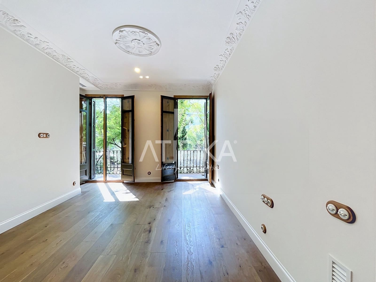 3 bedroom Apartment for sale in Barcelona city - € 1,285,000 (Ref: 10017005)