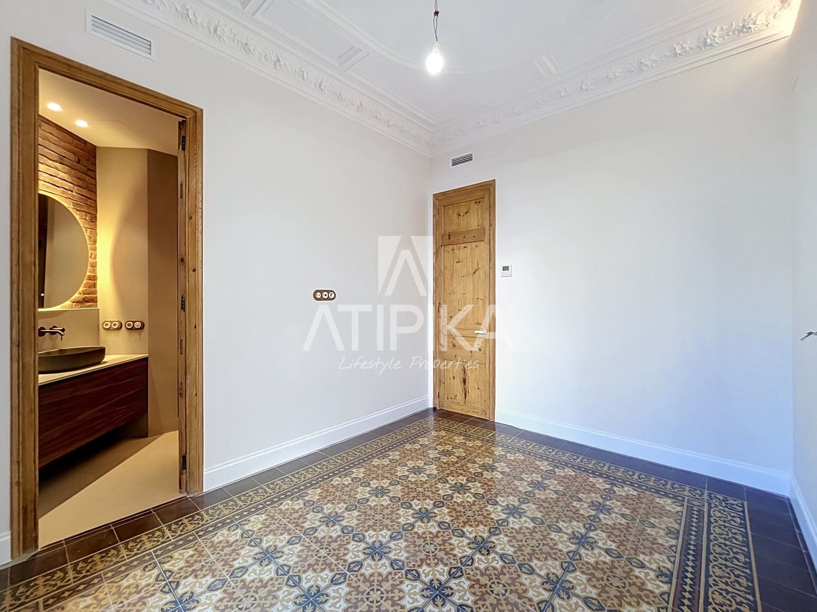 3 bedroom Apartment for sale in Barcelona city - € 1,285,000 (Ref: 10017005)