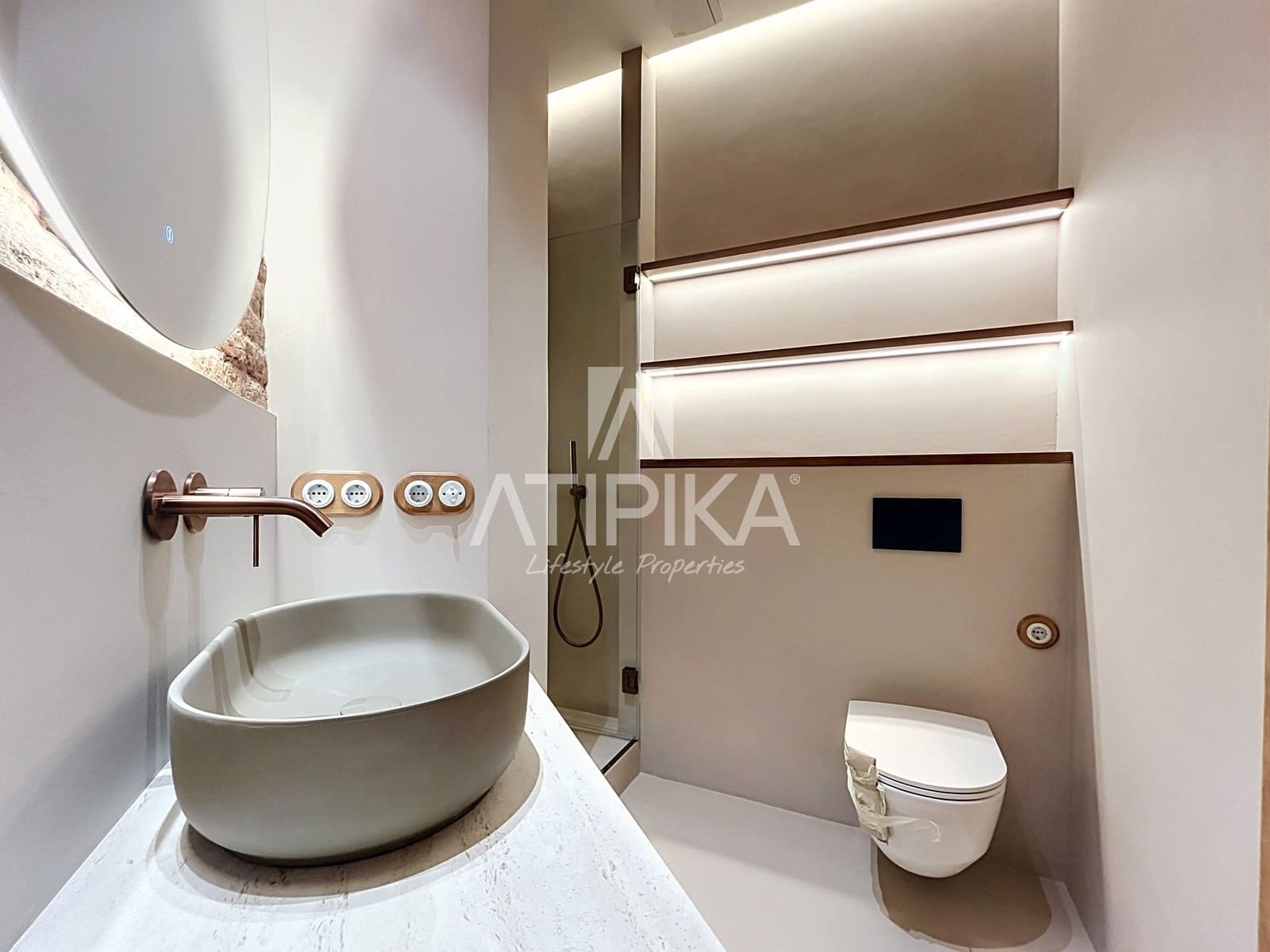 3 bedroom Apartment for sale in Barcelona city - € 1,285,000 (Ref: 10017005)