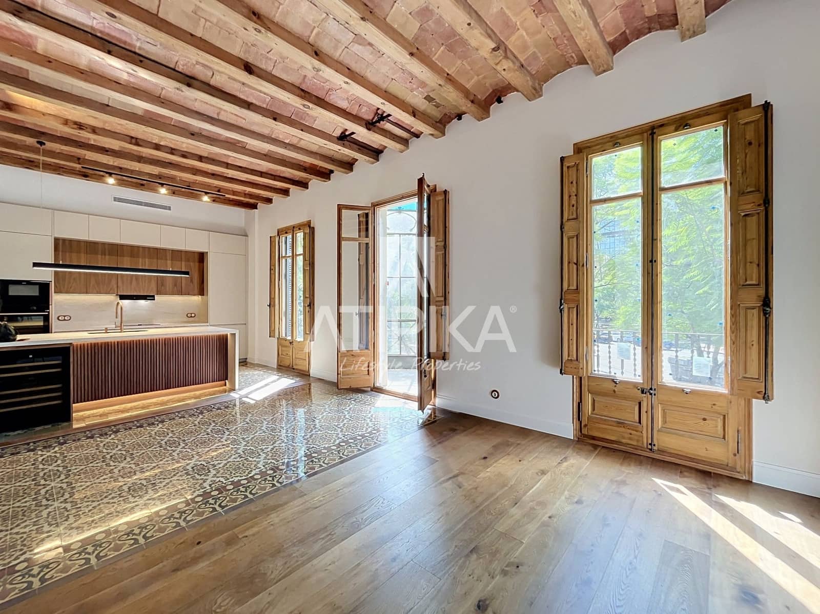 3 bedroom Apartment for sale in Barcelona city - € 1,285,000 (Ref: 10017005)