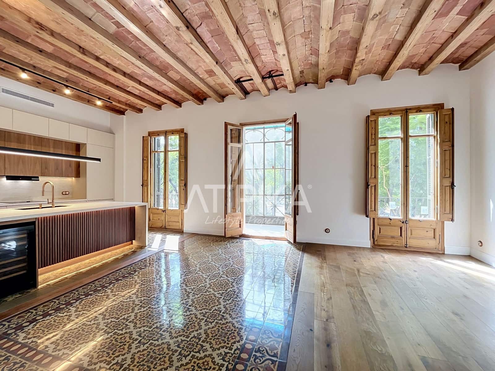 3 bedroom Apartment for sale in Barcelona city - € 1,285,000 (Ref: 10017005)