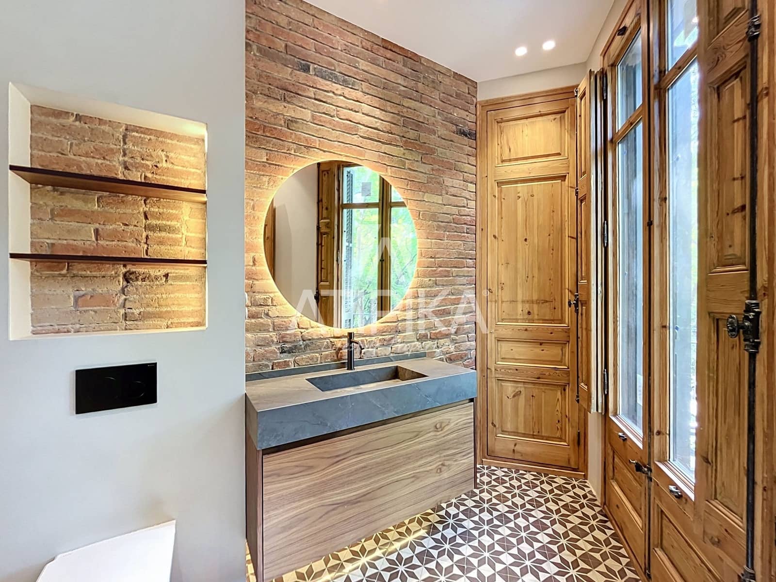 3 bedroom Apartment for sale in Barcelona city - € 1,285,000 (Ref: 10017005)