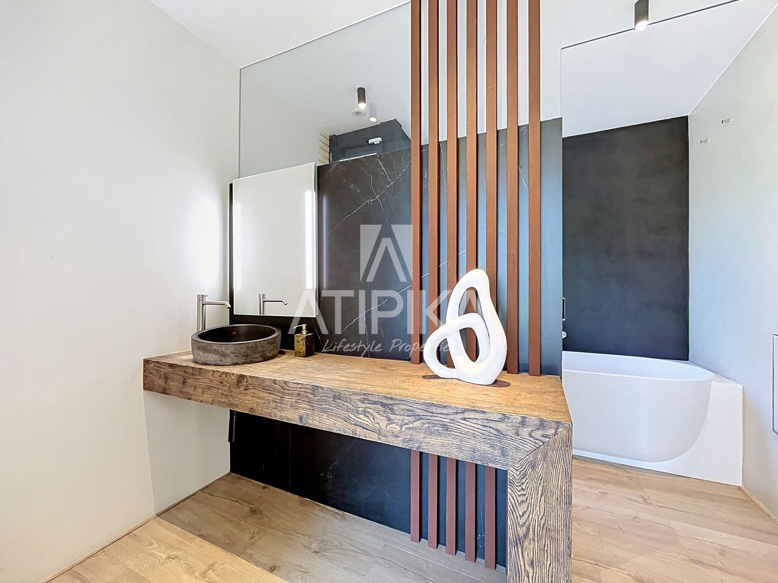 5 Zimmer Villa zu verkaufen in Begues mit Pool - 1.290.000 € (Ref: 10020092)