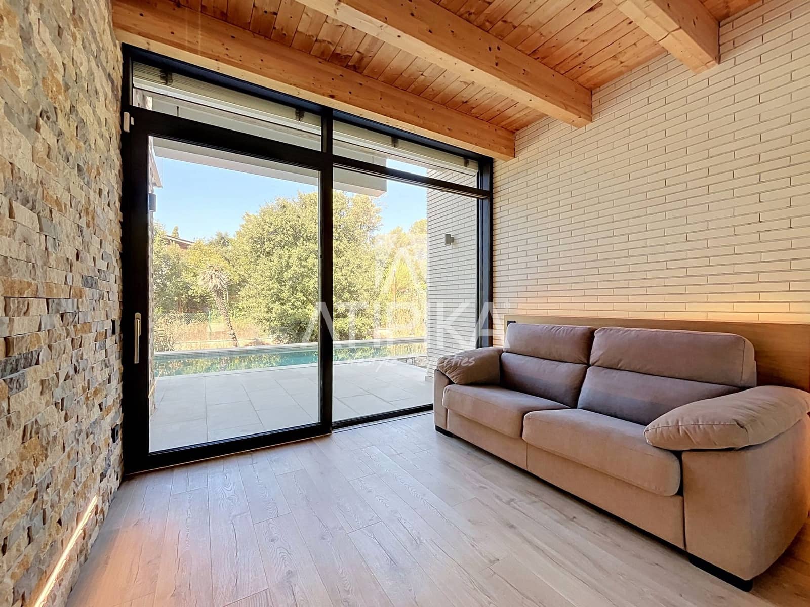 5 Zimmer Villa zu verkaufen in Begues mit Pool - 1.290.000 € (Ref: 10020092)