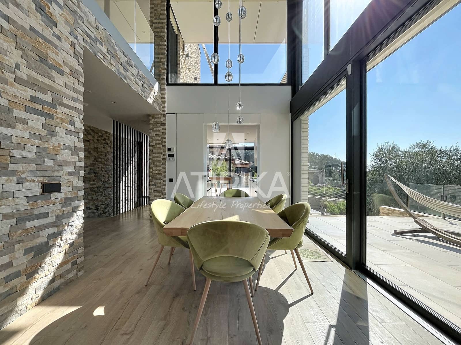 5 Zimmer Villa zu verkaufen in Begues mit Pool - 1.290.000 € (Ref: 10020092)