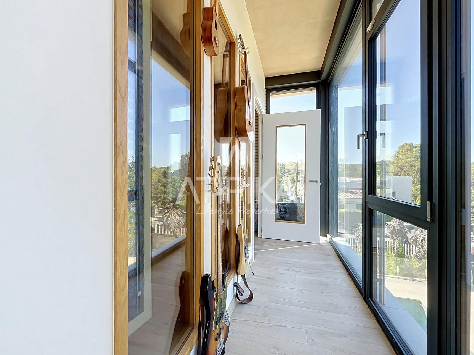 5 Zimmer Villa zu verkaufen in Begues mit Pool - 1.290.000 € (Ref: 10020092)