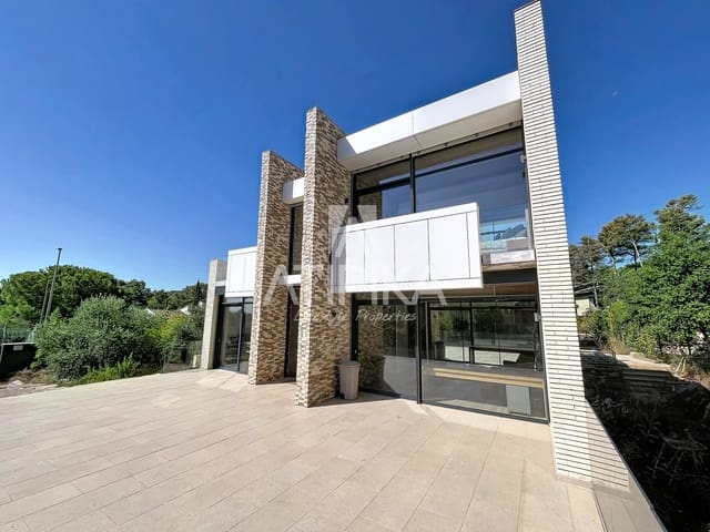 5 Zimmer Villa zu verkaufen in Begues mit Pool - 1.290.000 € (Ref: 10020092)