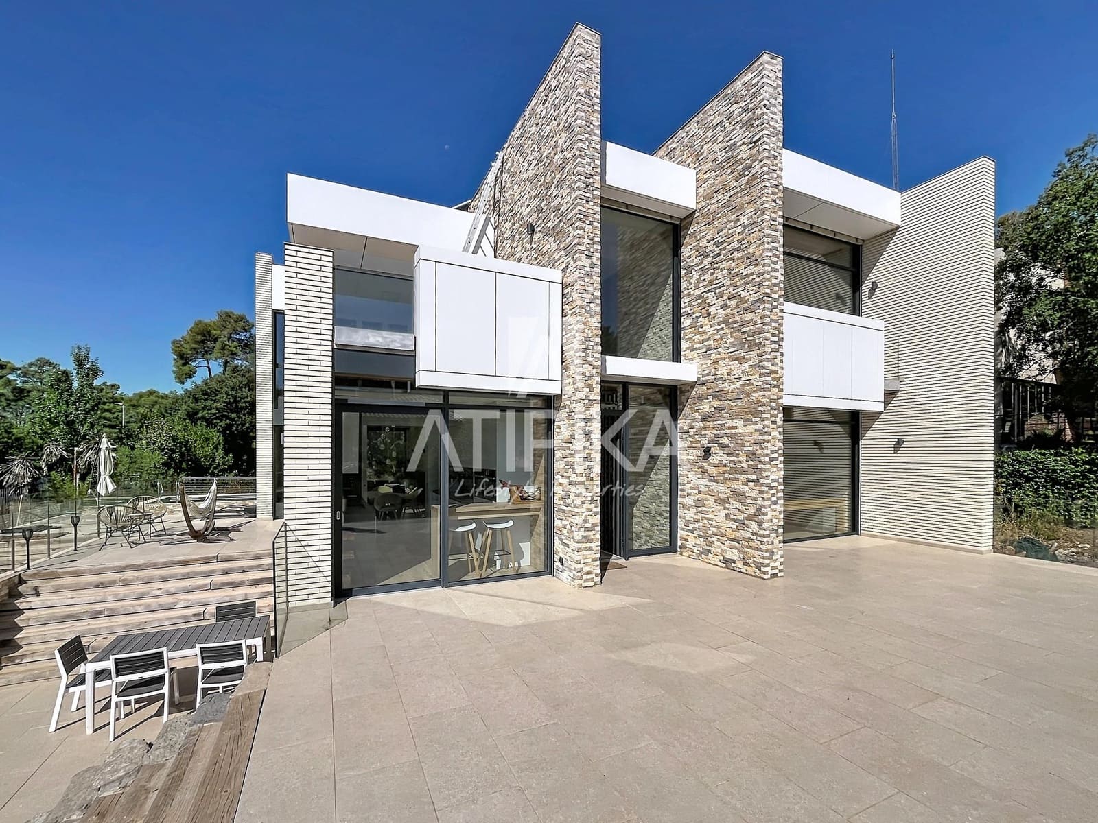 5 Zimmer Villa zu verkaufen in Begues mit Pool - 1.290.000 € (Ref: 10020092)