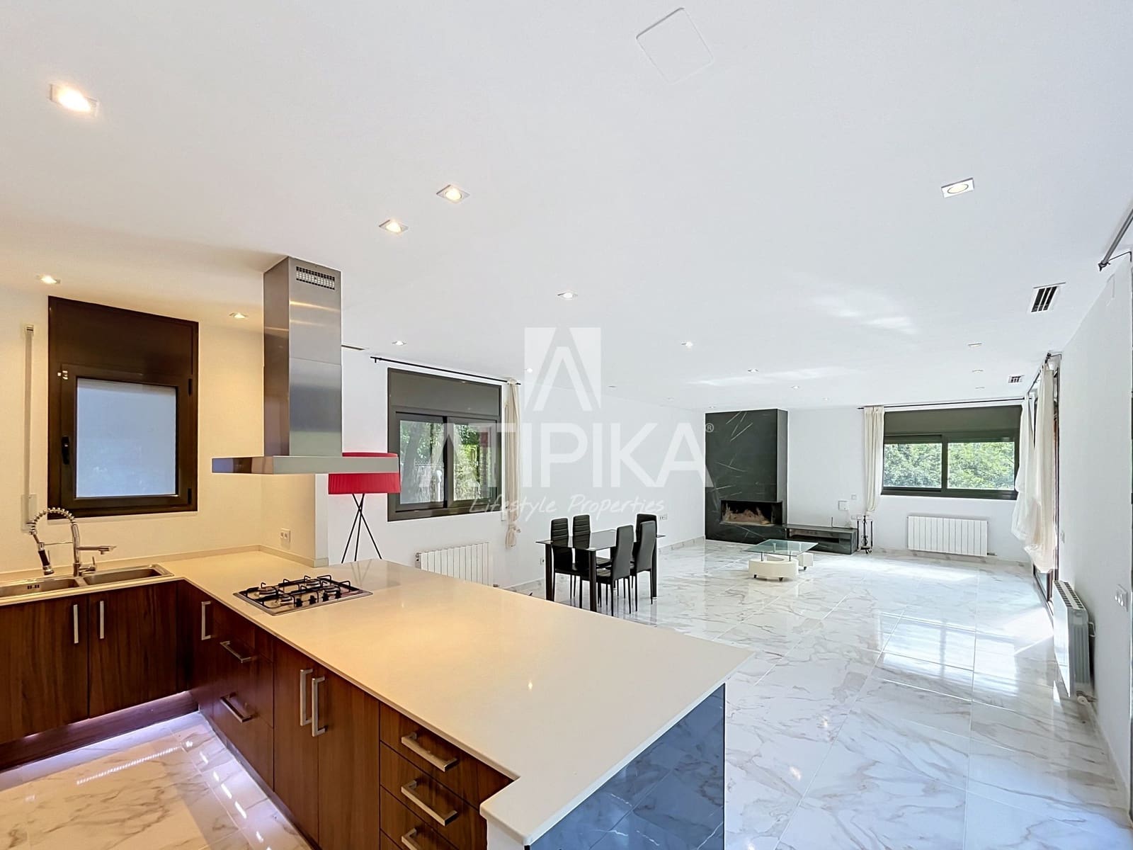 5 chambre Villa/Maison à vendre à Sant Cugat del Valles avec piscine - 1 490 000 € (Ref: 10020093)