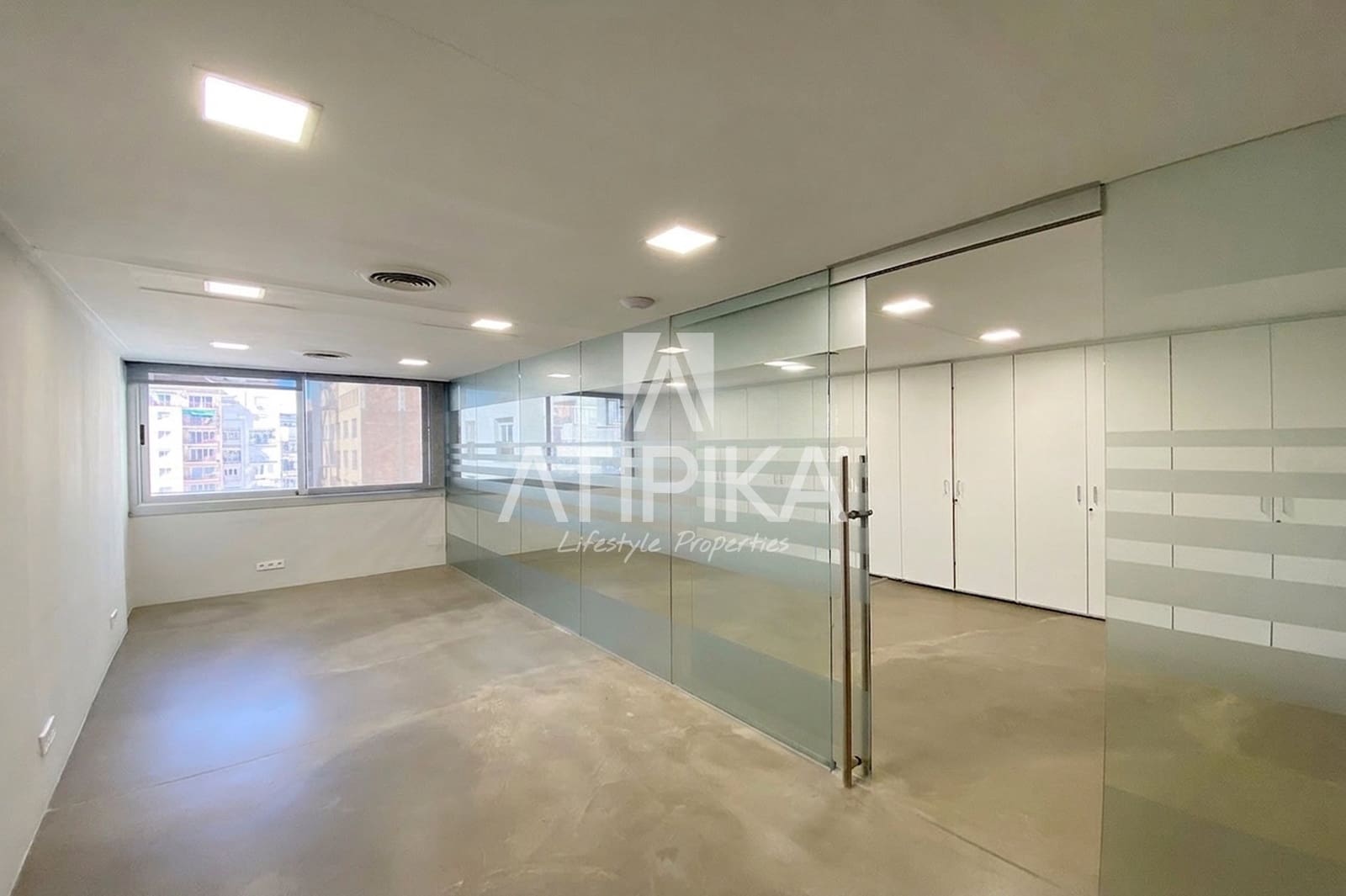 3 camera da letto Ufficio da affittare in Barcelona citta - 1.500 € (Rif: 10034831)