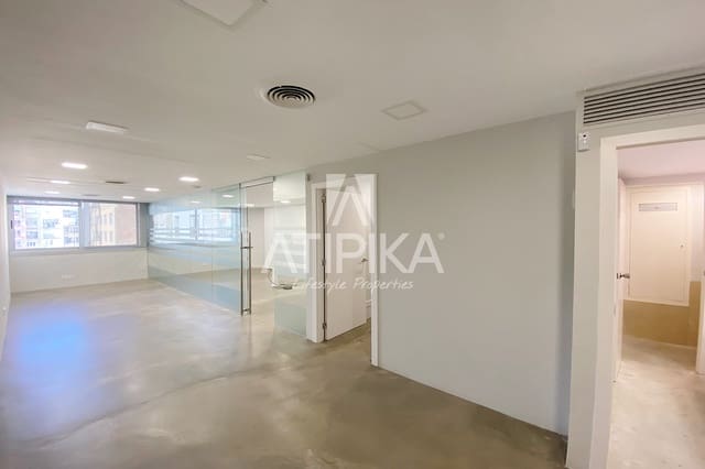 3 camera da letto Ufficio da affittare in Barcelona città - 1.500 € (Rif: 10034831)