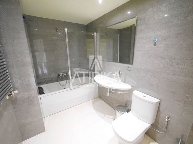 3 bedroom Apartment for rent in Barcelona city - € 3,980 (Ref: 10036304)