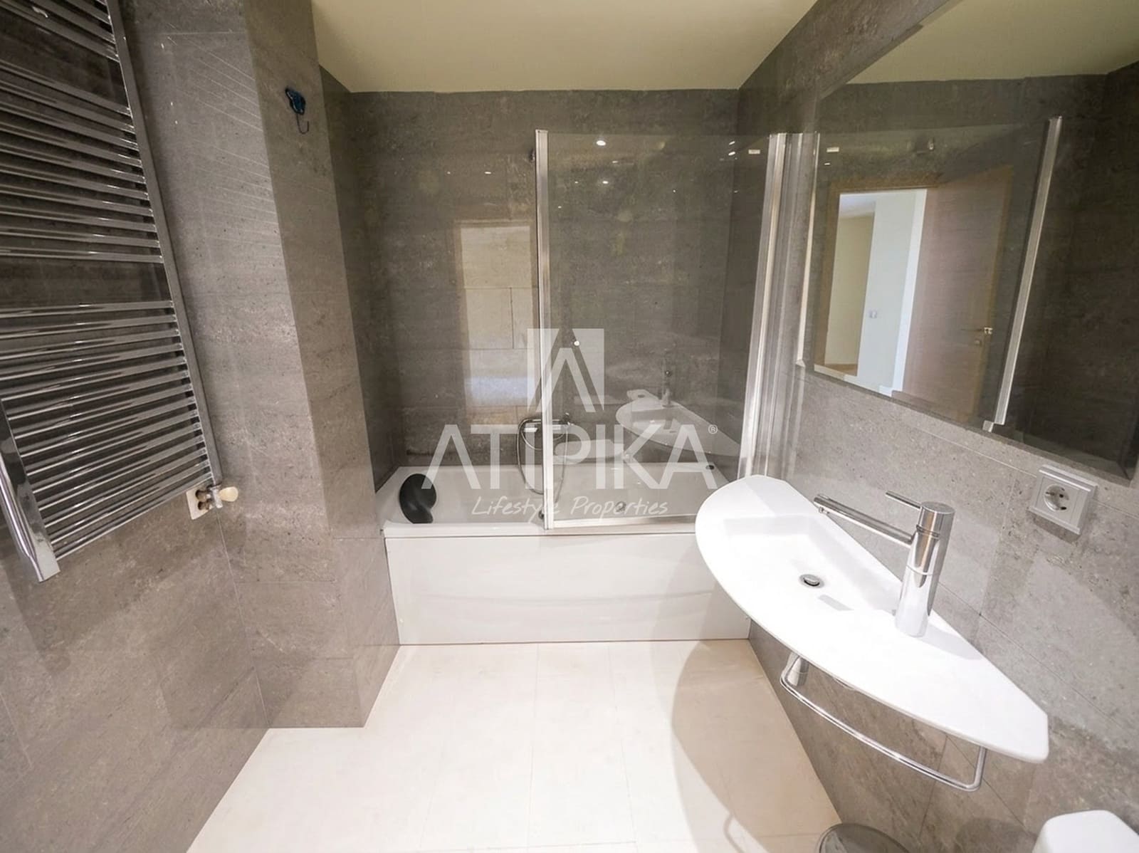3 makuuhuone Huoneisto vuokrattavana paikassa Barcelona kaupunki - 3 980 € (Ref: 10036304)