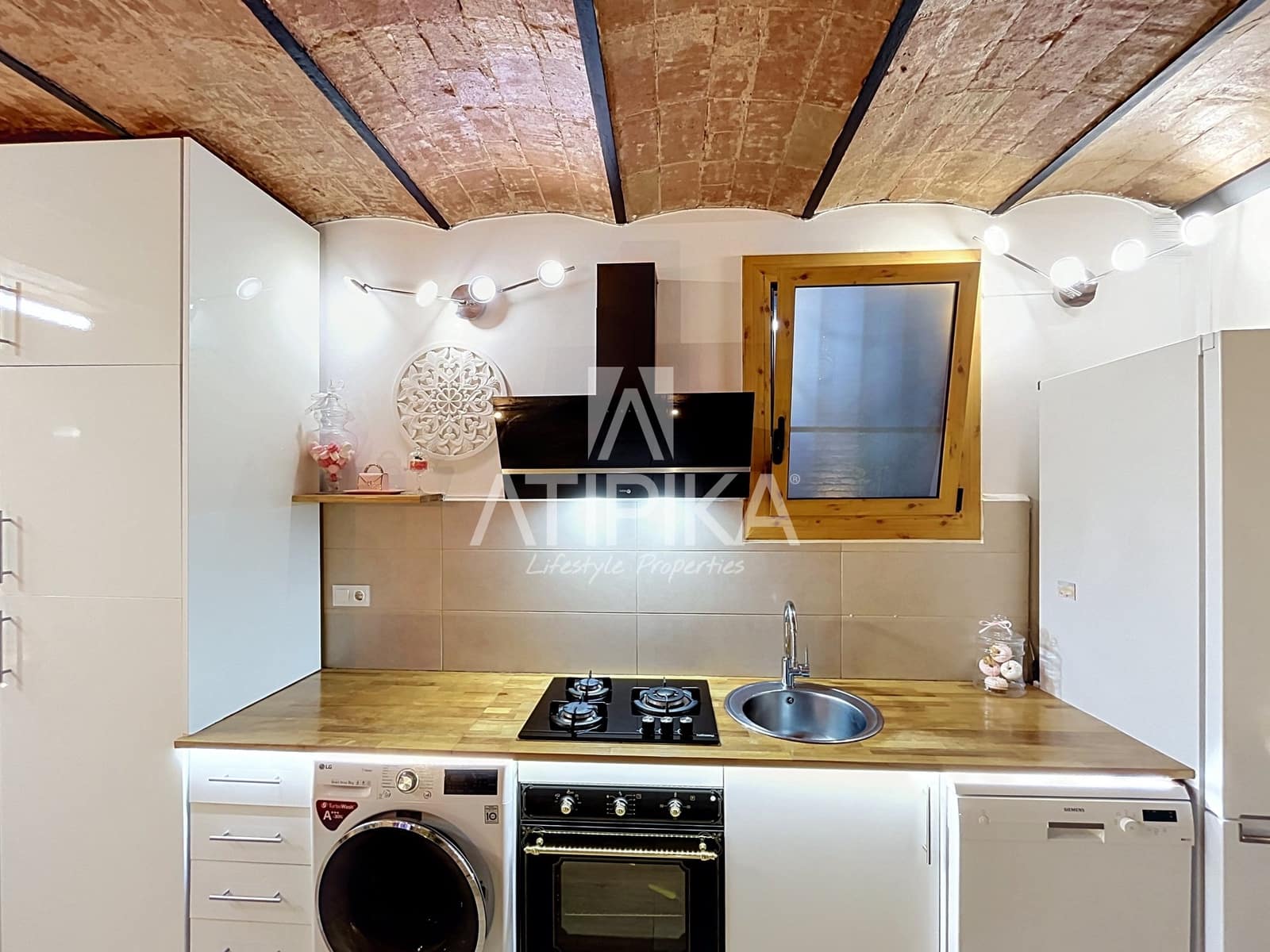 4 makuuhuone Huoneisto myytävänä paikassa Barcelona kaupunki - 745 000 € (Ref: 10042423)