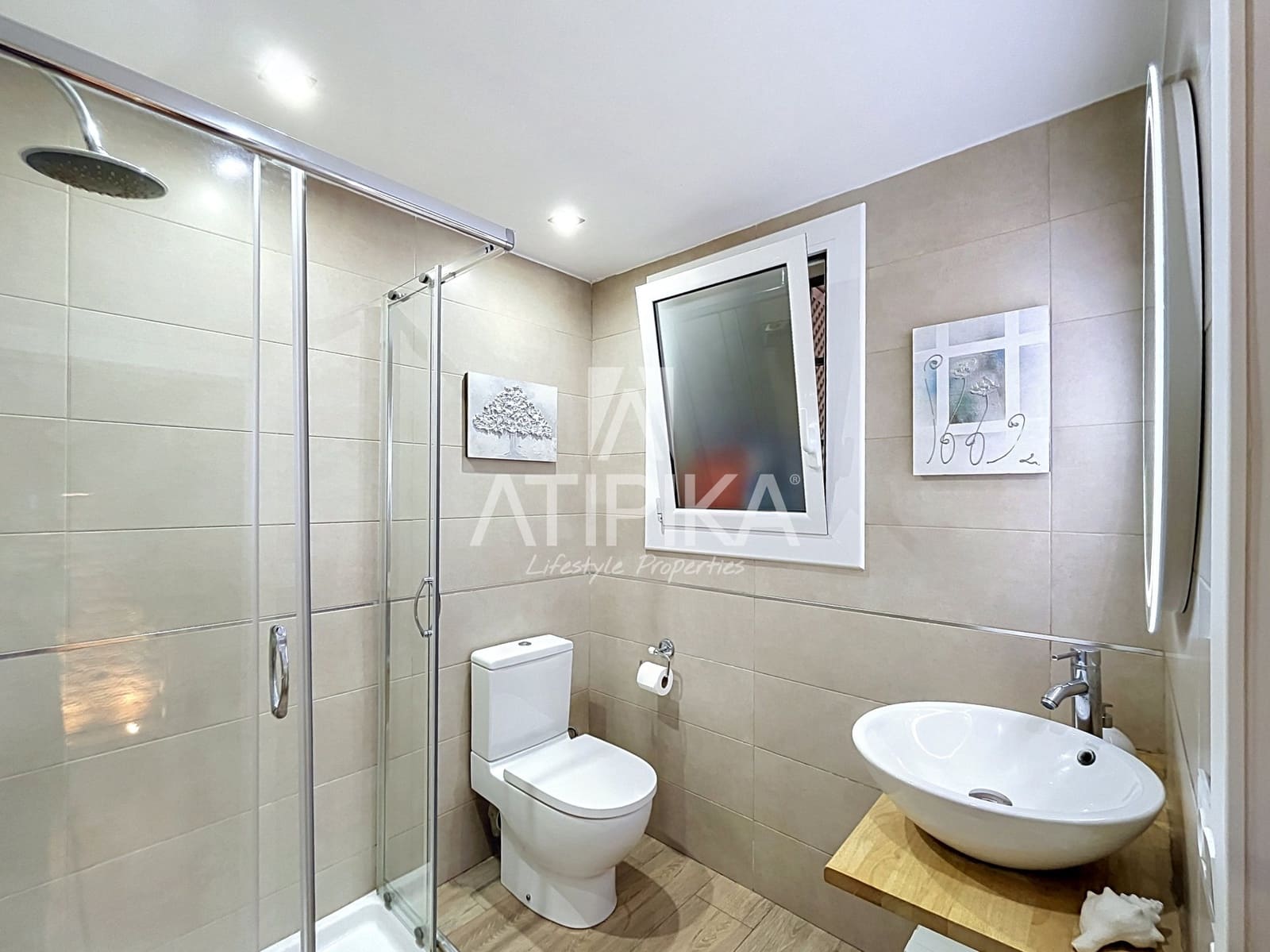 4 makuuhuone Huoneisto myytävänä paikassa Barcelona kaupunki - 745 000 € (Ref: 10042423)
