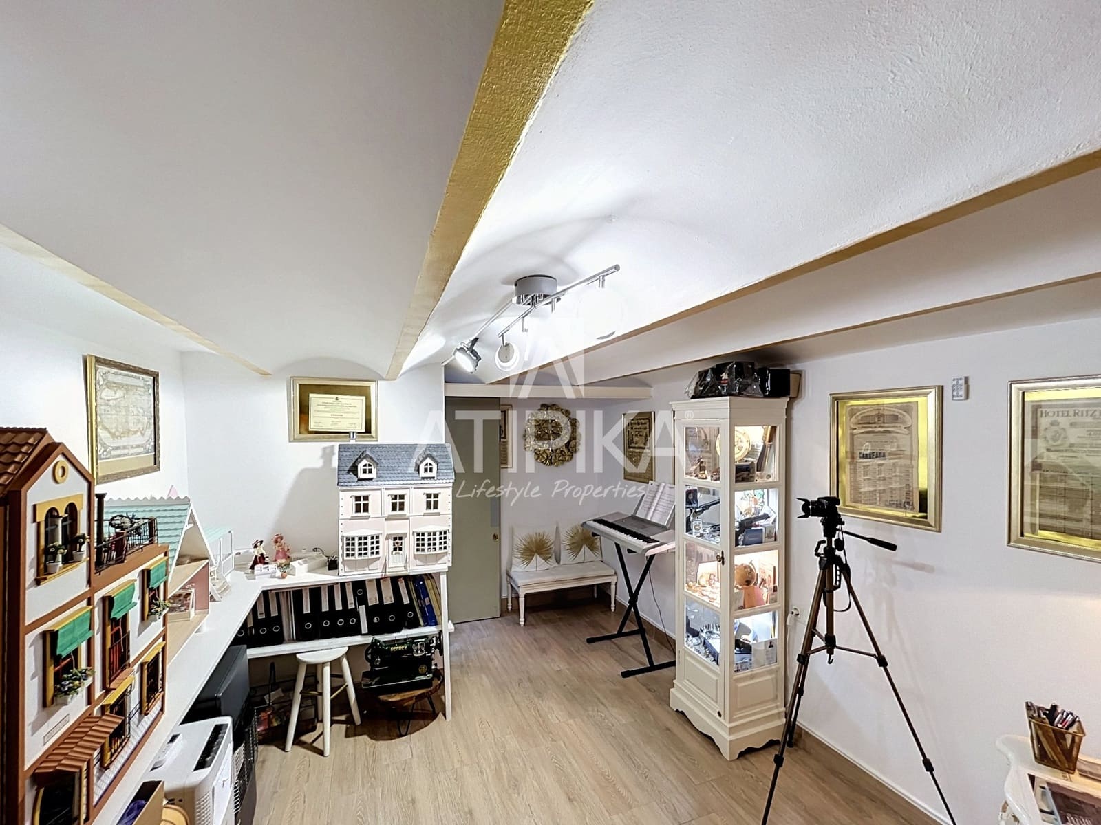 4 makuuhuone Huoneisto myytävänä paikassa Barcelona kaupunki - 745 000 € (Ref: 10042423)