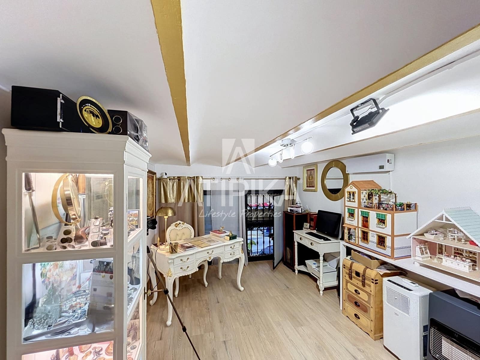 4 makuuhuone Huoneisto myytävänä paikassa Barcelona kaupunki - 745 000 € (Ref: 10042423)