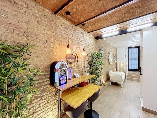 4 soveværelse Lejlighed til salg i Barcelona by - € 745.000 (Ref: 10042423)