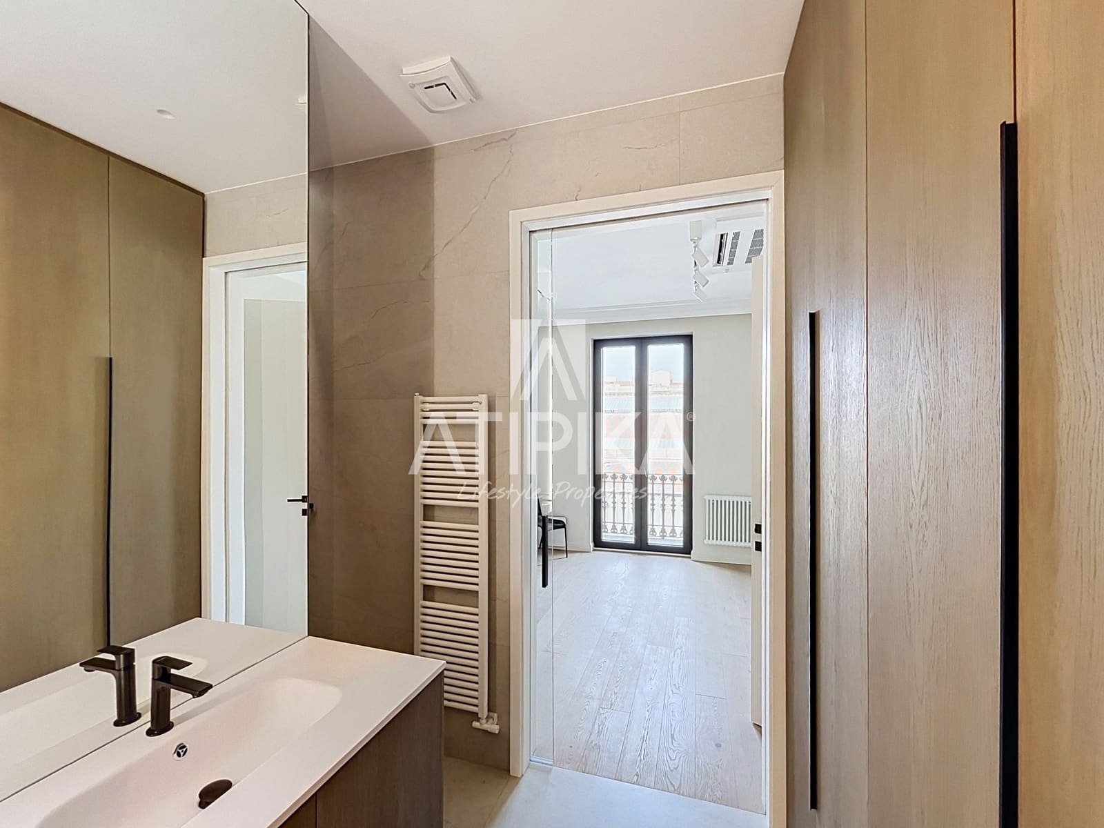 2 sovrum Lägenhet till salu i Barcelona stad - 1 050 000 € (Ref: 10046749)