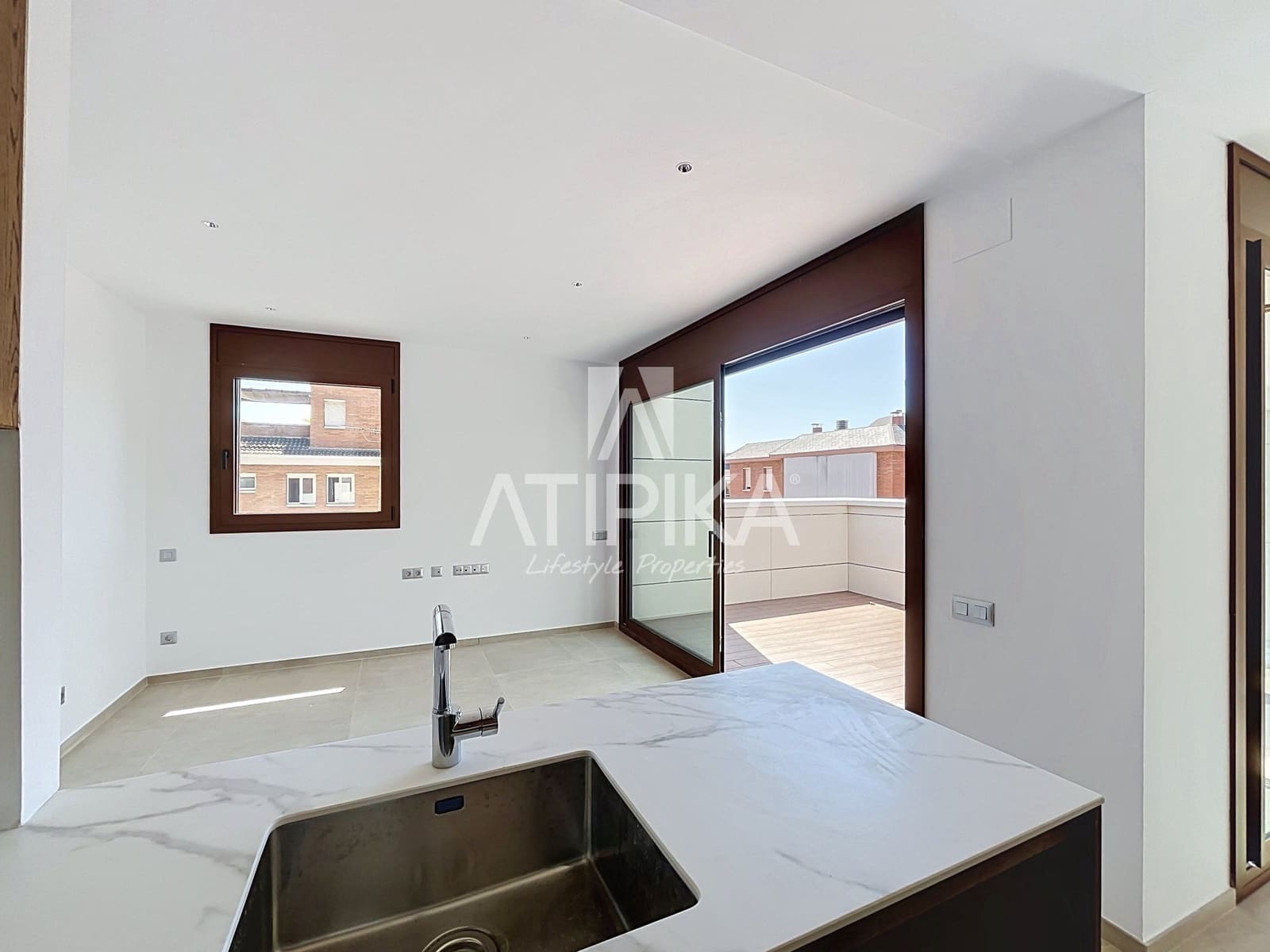 3 bedroom Penthouse for sale in Castelldefels with pool - € 1,395,000 (Ref: 10048659)