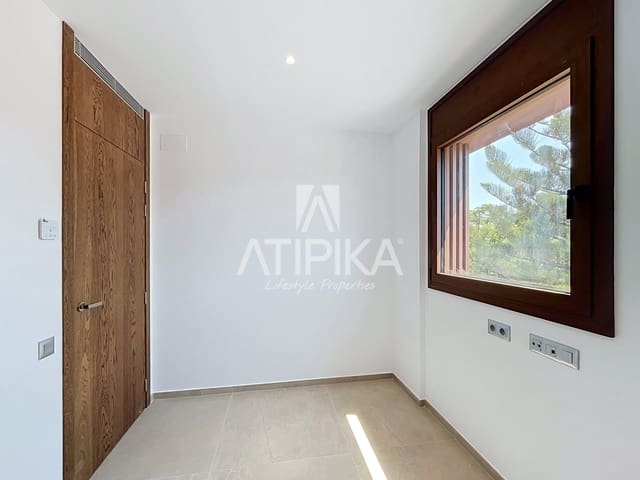 3 sypialnia Penthouse na sprzedaż w Castelldefels z basenem - 1 395 000 € (Ref: 10048659)