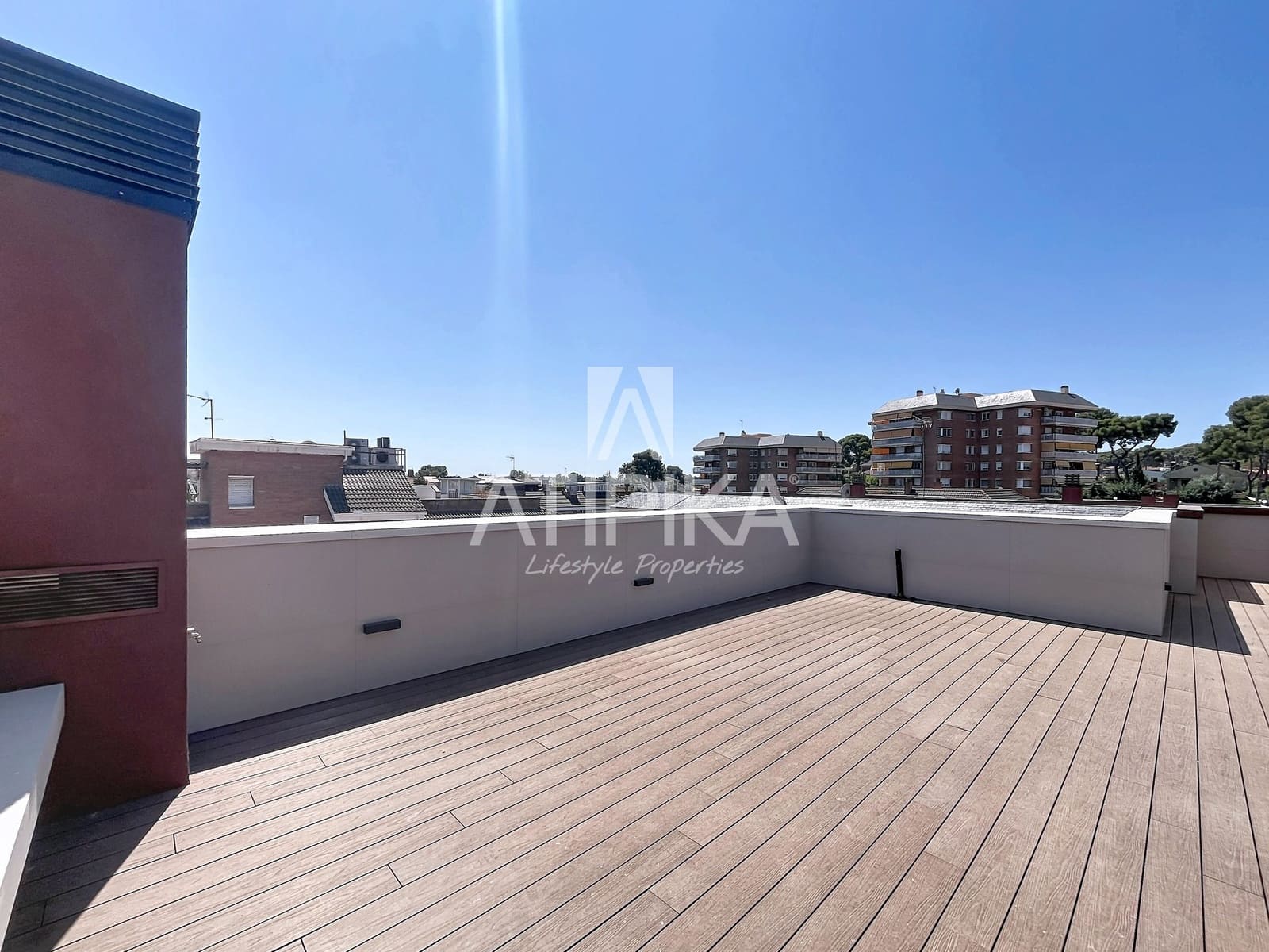 3 bedroom Penthouse for sale in Castelldefels with pool - € 1,395,000 (Ref: 10048659)
