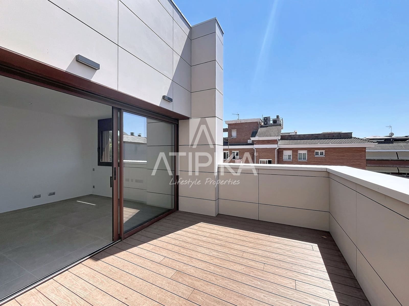 3 bedroom Penthouse for sale in Castelldefels with pool - € 1,395,000 (Ref: 10048659)
