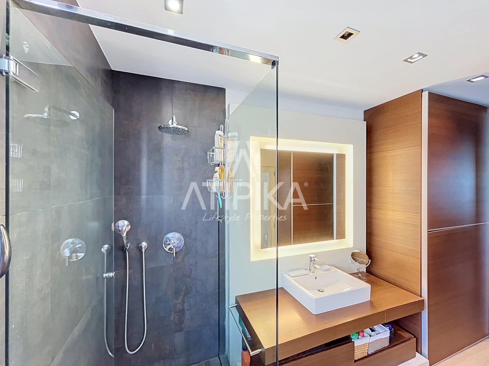 4 soverom Villa til salgs i Barcelona by - € 1 690 000 (Ref: 10048660)