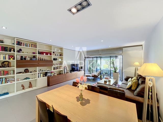 4 Zimmer Villa zu verkaufen in Barcelona Stadt - 1.690.000 € (Ref: 10048660)