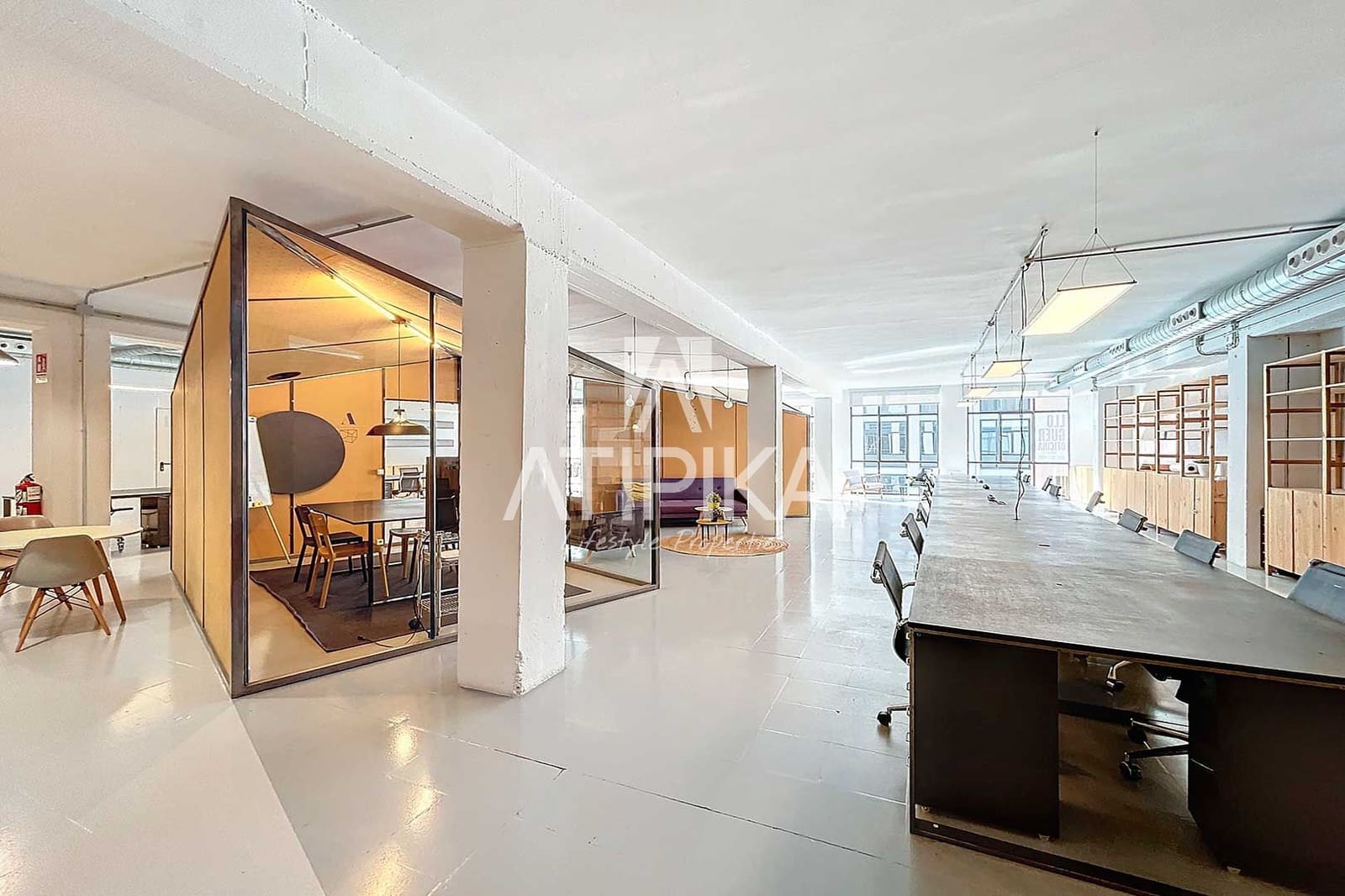 Local Commercial de 6 chambres à louer à Barcelone ville - 5 000 € (Ref: 10048661)