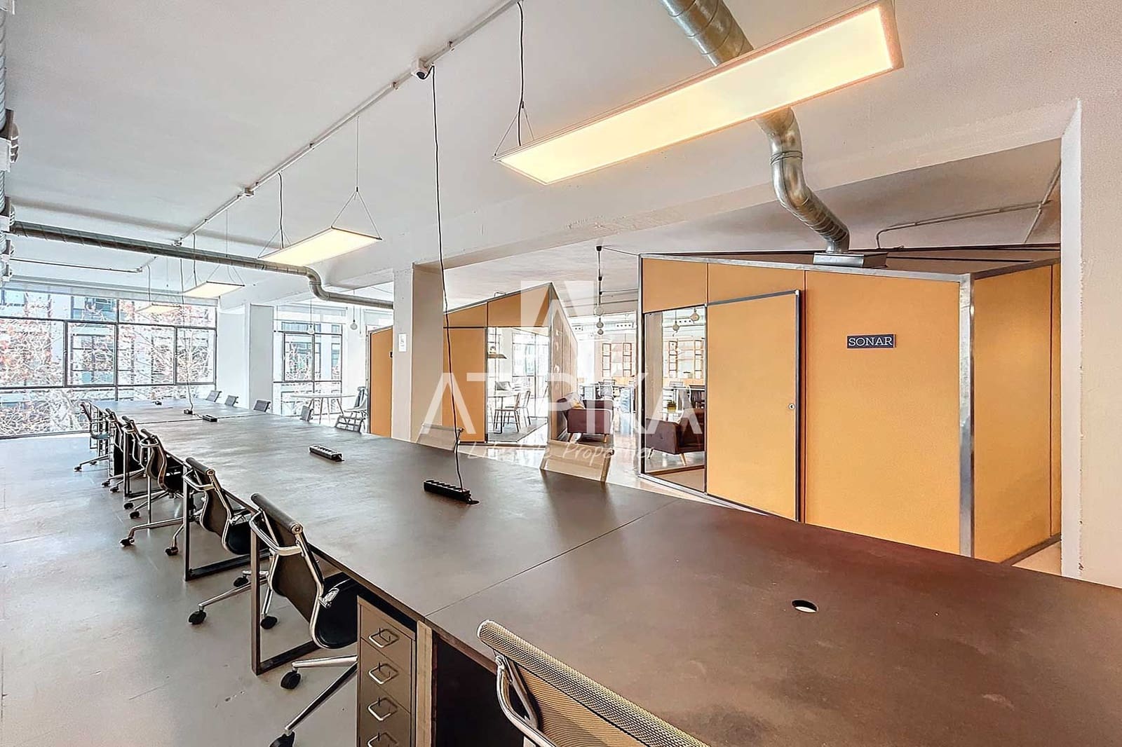 Local Commercial de 6 chambres à louer à Barcelone ville - 5 000 € (Ref: 10048661)