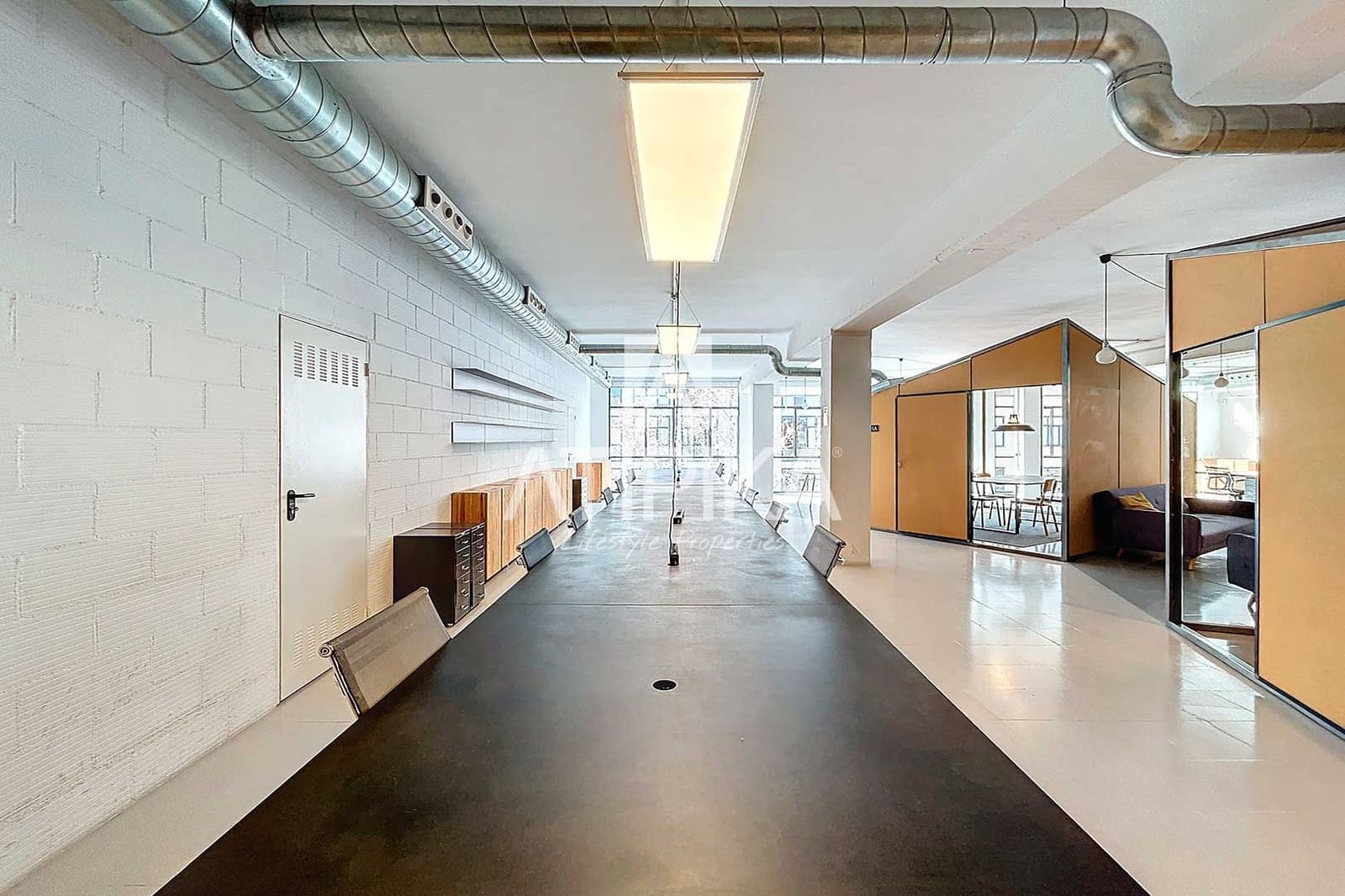 Local Commercial de 6 chambres à louer à Barcelone ville - 5 000 € (Ref: 10048661)