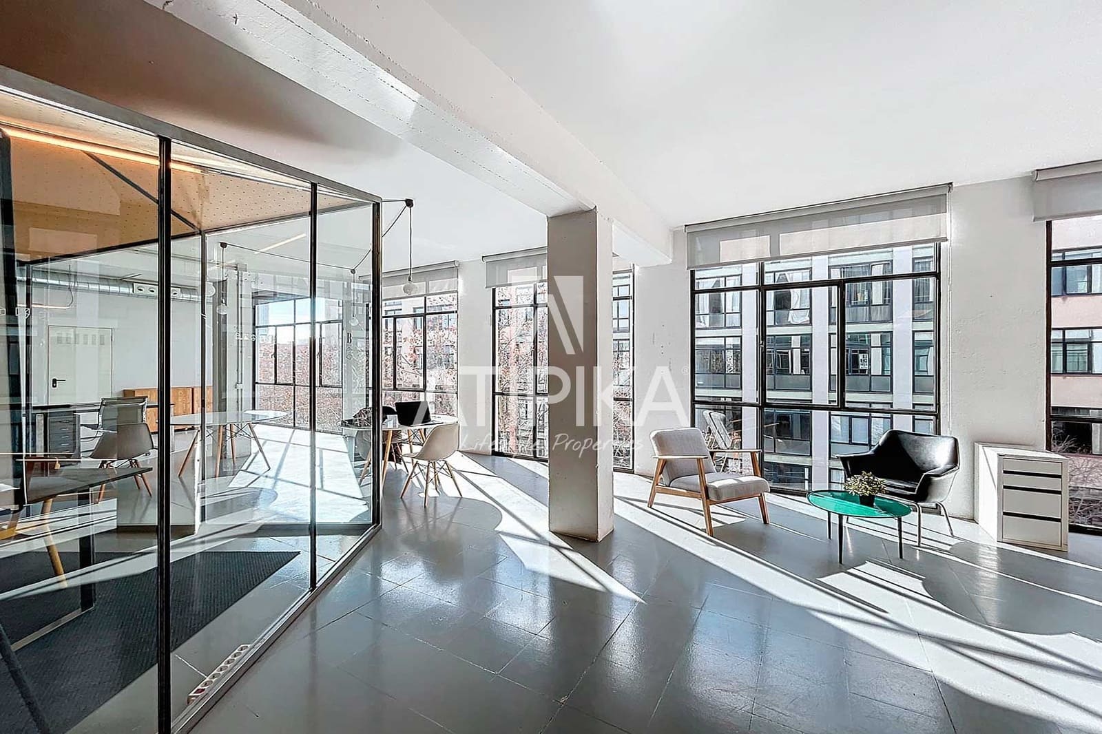 Local Commercial de 6 chambres à louer à Barcelone ville - 5 000 € (Ref: 10048661)