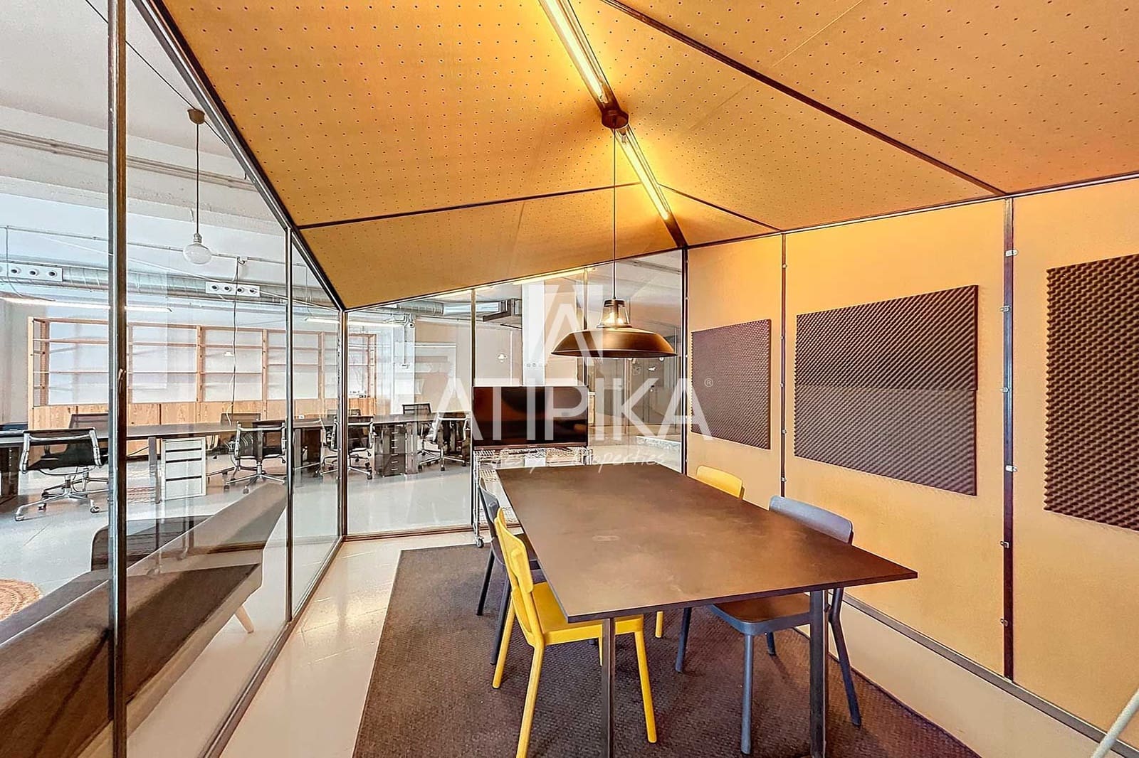 Local Commercial de 6 chambres à louer à Barcelone ville - 5 000 € (Ref: 10048661)
