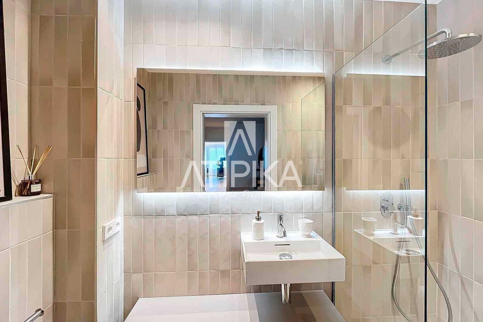 2 bedroom Apartment for sale in Barcelona city - € 1,800,000 (Ref: 10054584)