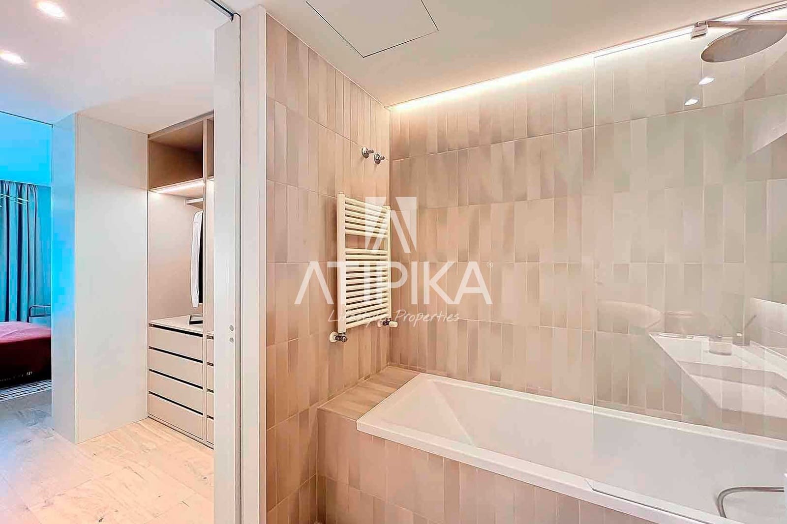 2 bedroom Apartment for sale in Barcelona city - € 1,800,000 (Ref: 10054584)
