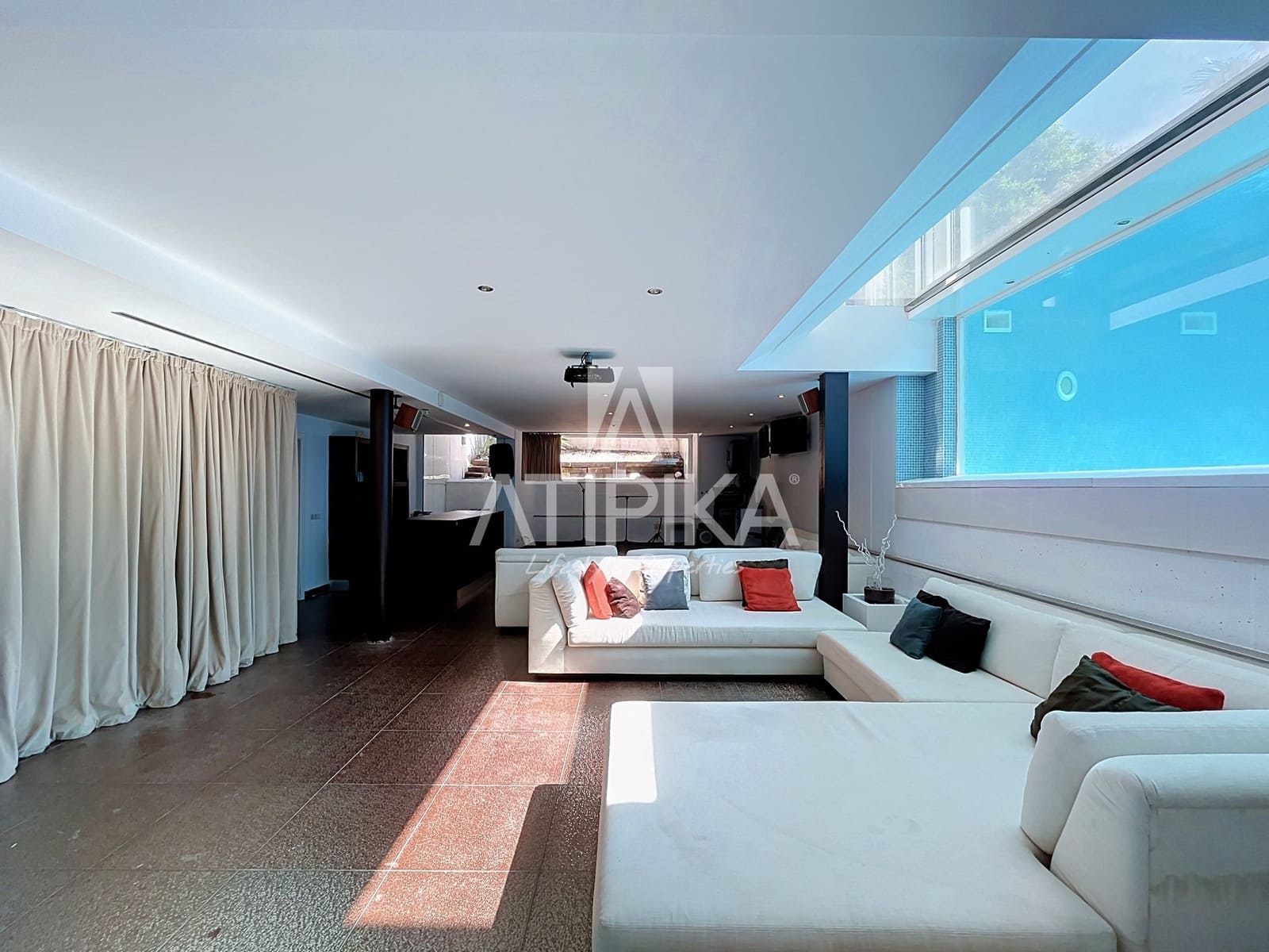 7 bedroom Villa for sale in Castelldefels with pool garage - € 3,500,000 (Ref: 10063698)