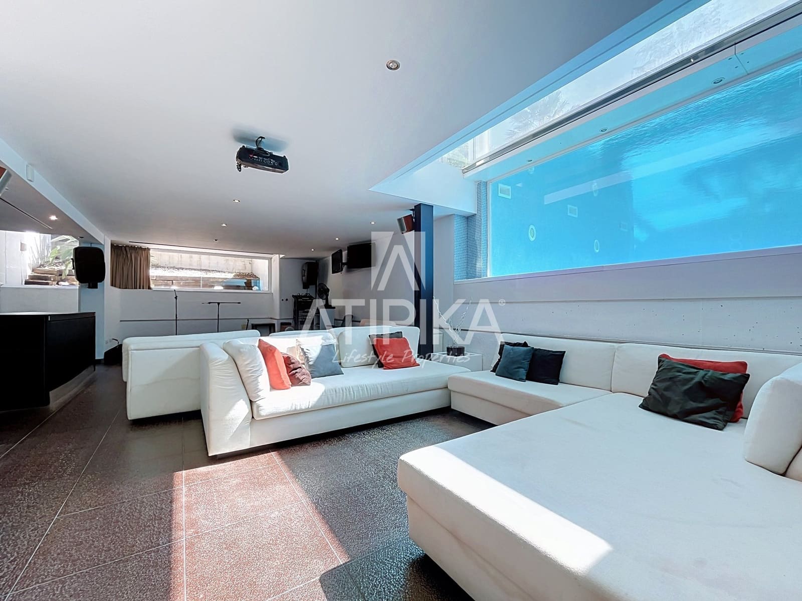 7 bedroom Villa for sale in Castelldefels with pool garage - € 3,500,000 (Ref: 10063698)
