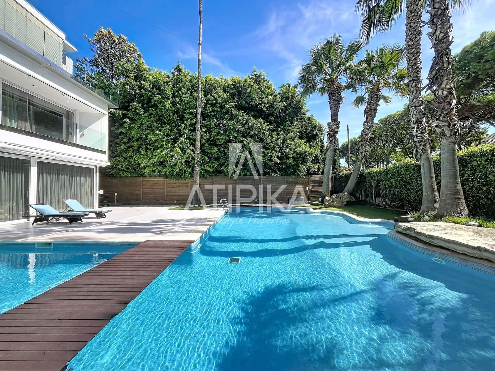 7 bedroom Villa for sale in Castelldefels with pool garage - € 3,500,000 (Ref: 10063698)