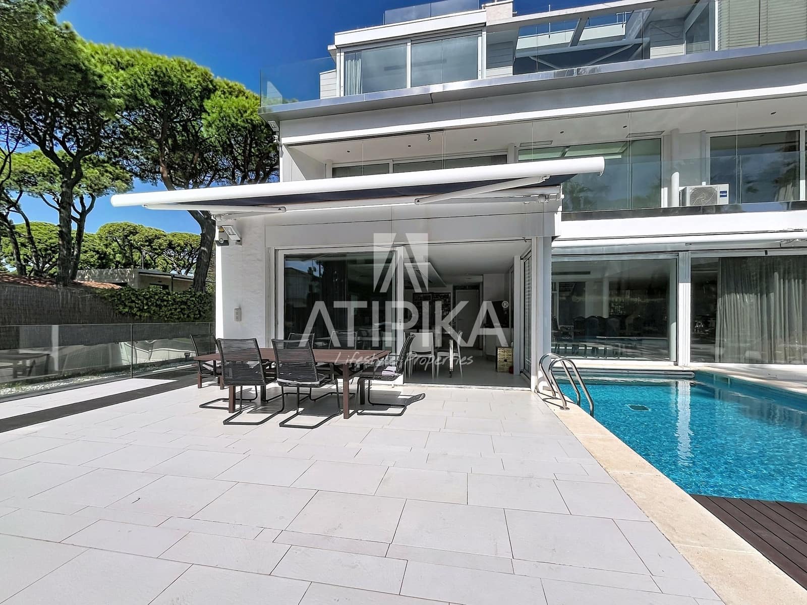 7 bedroom Villa for sale in Castelldefels with pool garage - € 3,500,000 (Ref: 10063698)