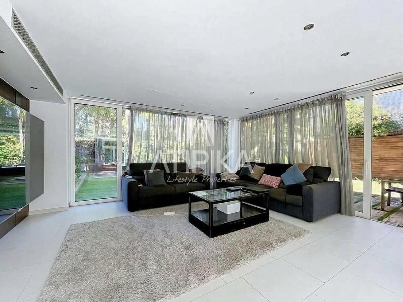 7 bedroom Villa for sale in Castelldefels with pool garage - € 3,500,000 (Ref: 10063698)