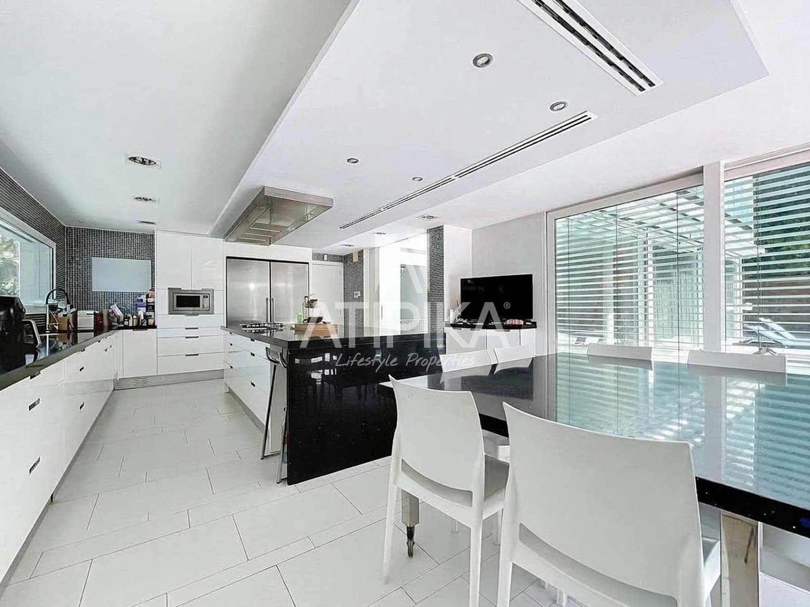 7 bedroom Villa for sale in Castelldefels with pool garage - € 3,500,000 (Ref: 10063698)