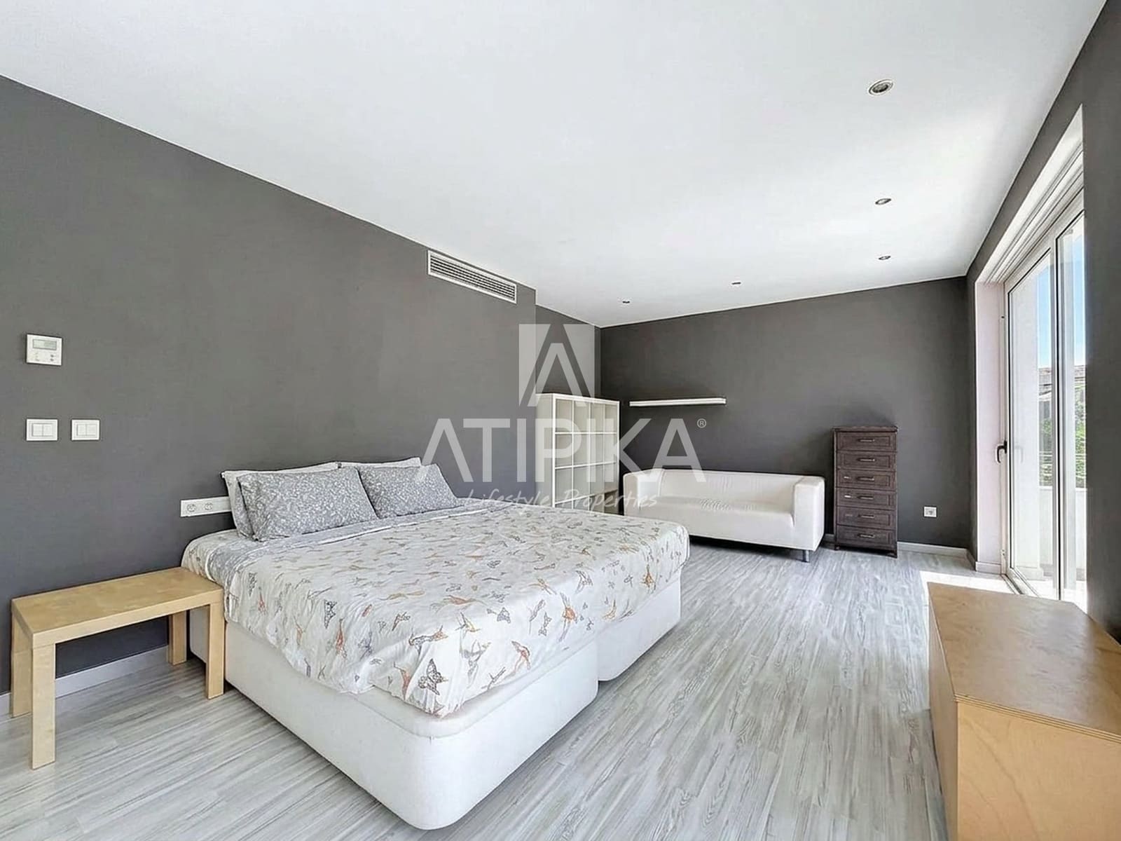 7 bedroom Villa for sale in Castelldefels with pool garage - € 3,500,000 (Ref: 10063698)