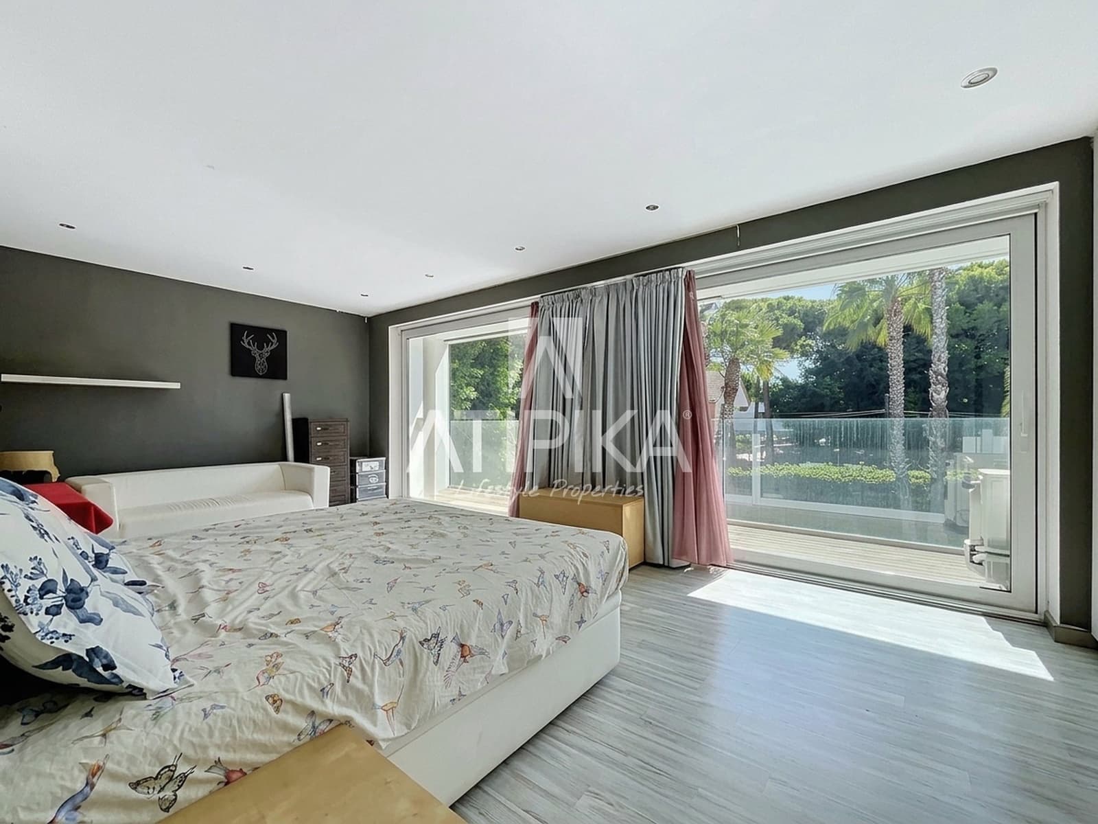 7 bedroom Villa for sale in Castelldefels with pool garage - € 3,500,000 (Ref: 10063698)