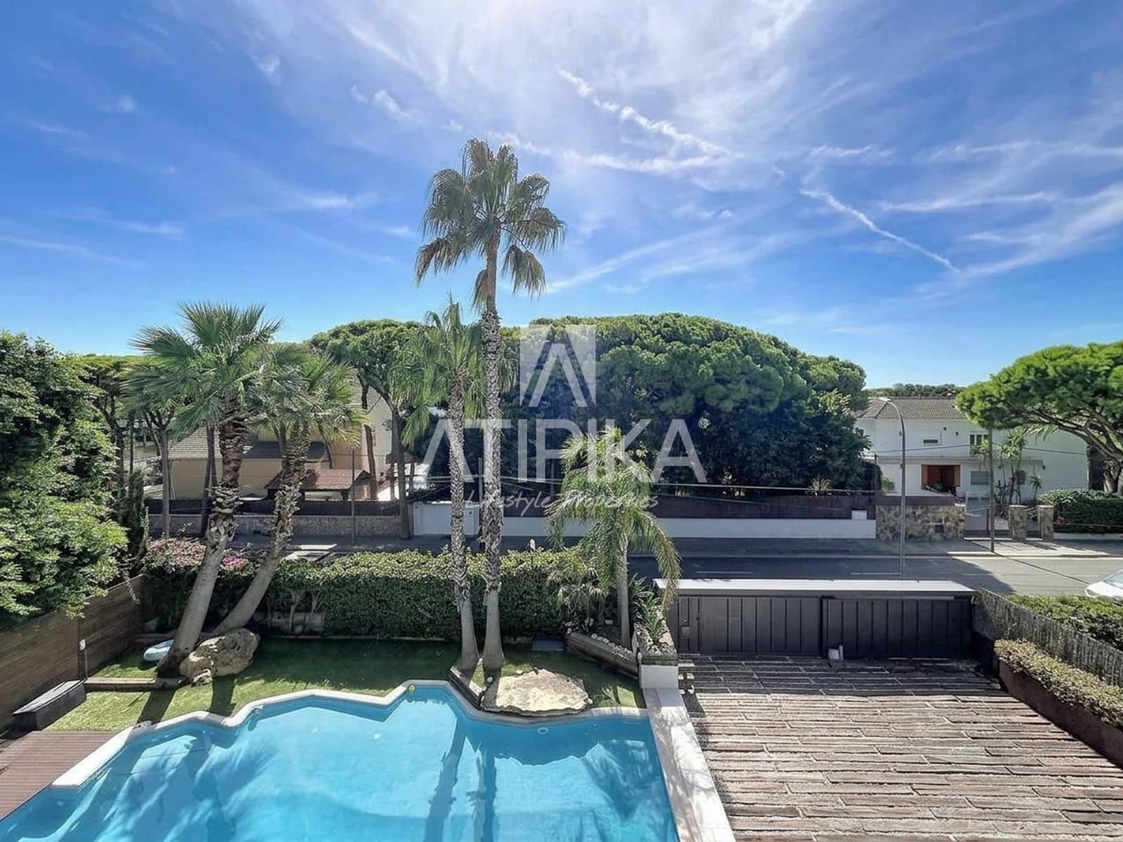 7 bedroom Villa for sale in Castelldefels with pool garage - € 3,500,000 (Ref: 10063698)