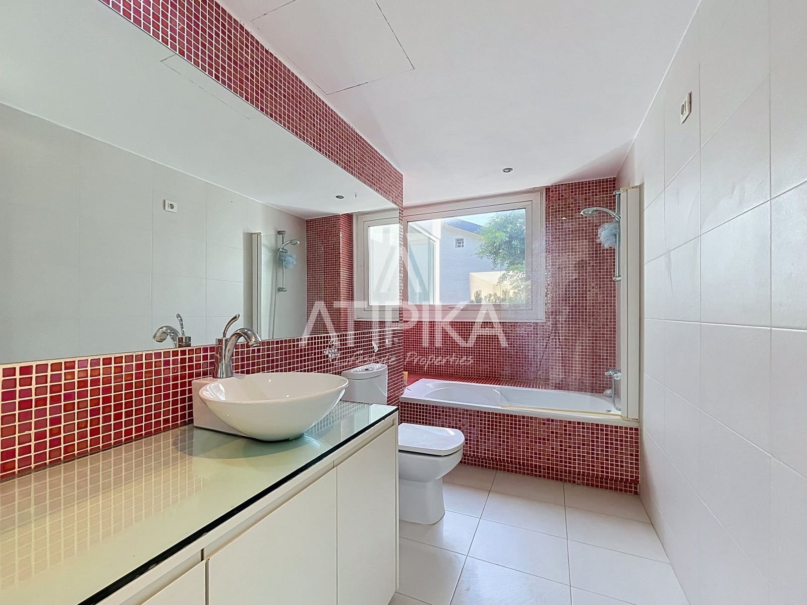 7 bedroom Villa for sale in Castelldefels with pool garage - € 3,500,000 (Ref: 10063698)