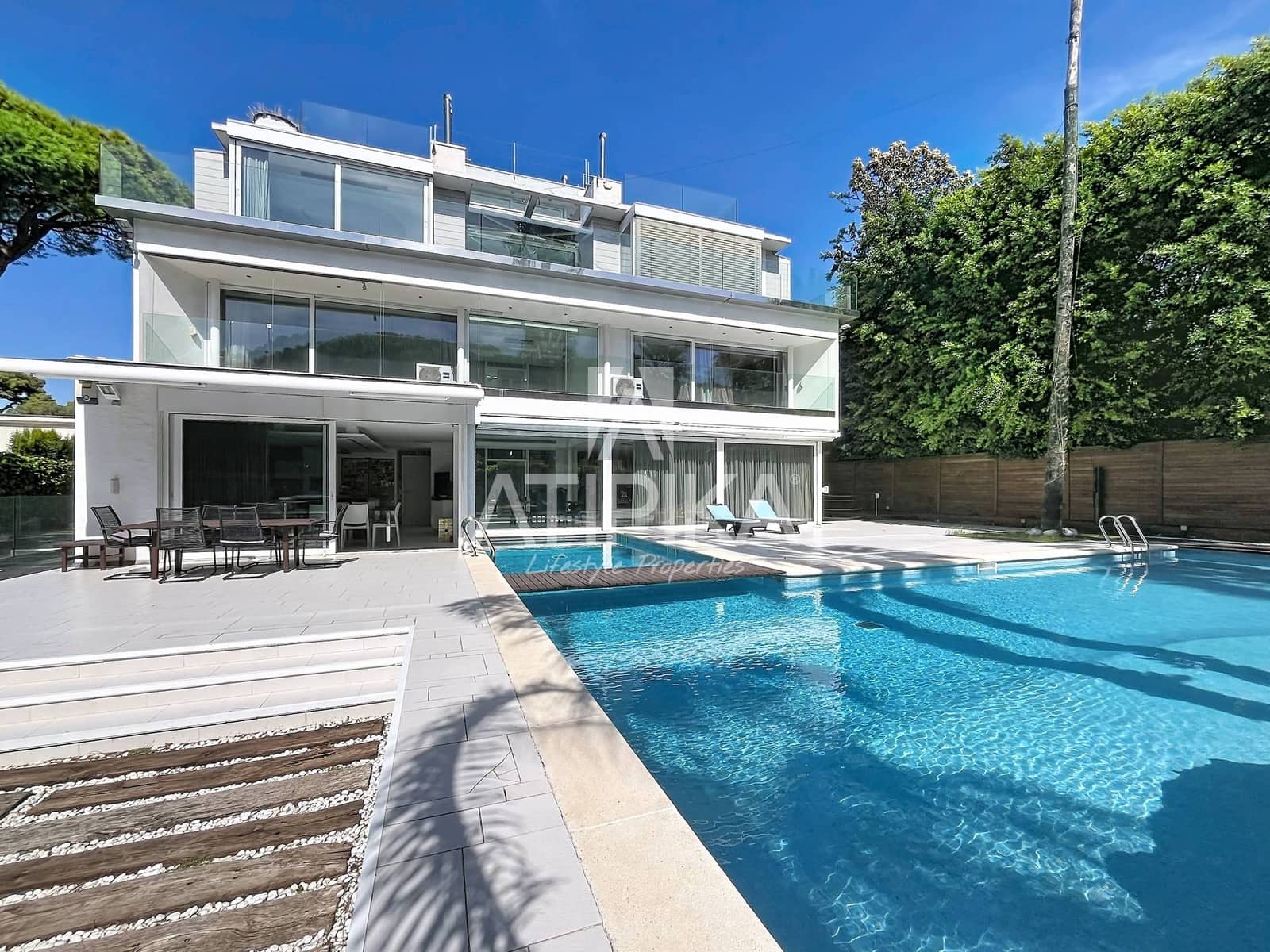 7 bedroom Villa for sale in Castelldefels with pool garage - € 3,500,000 (Ref: 10063698)